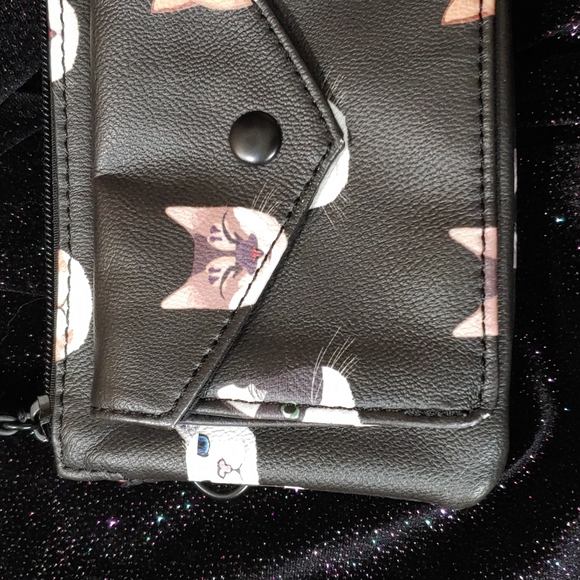 Cute Kitty Wristlet Bag - Picture 4 of 16